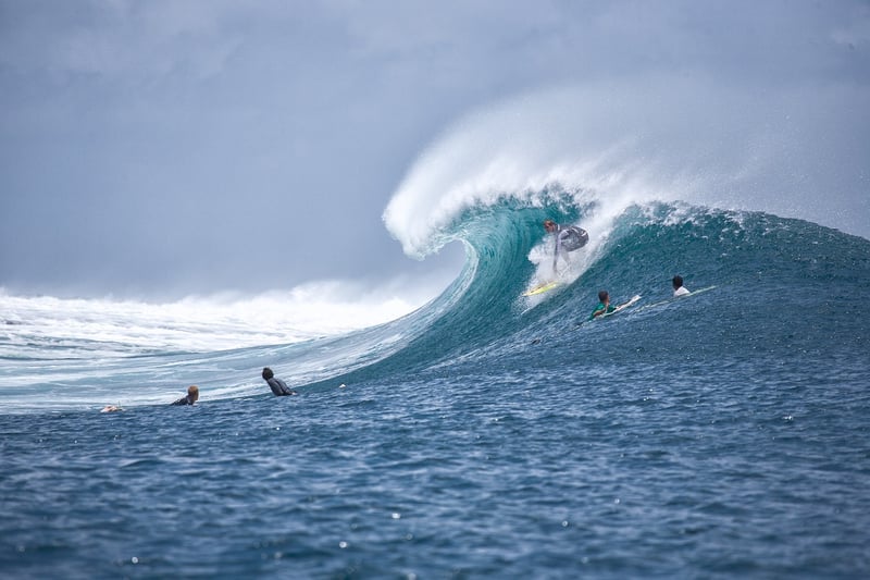 Parallel Plane Surfing